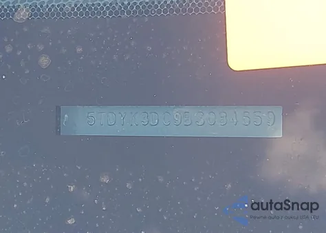 2011 Toyota Sienna Xle V6 из США, поврежденный, VIN 5TDYK3DC9BS084659